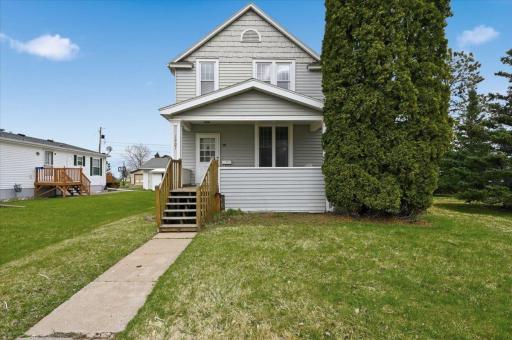 1907 E 4th Street, Superior, WI 54880