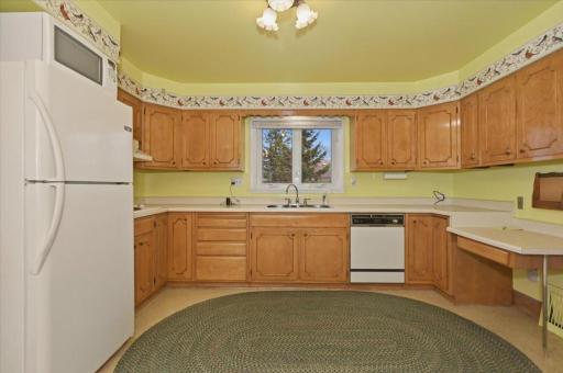 1907 E 4th Street, Superior, WI 54880