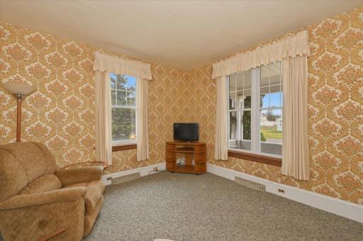 1907 E 4th Street, Superior, WI 54880