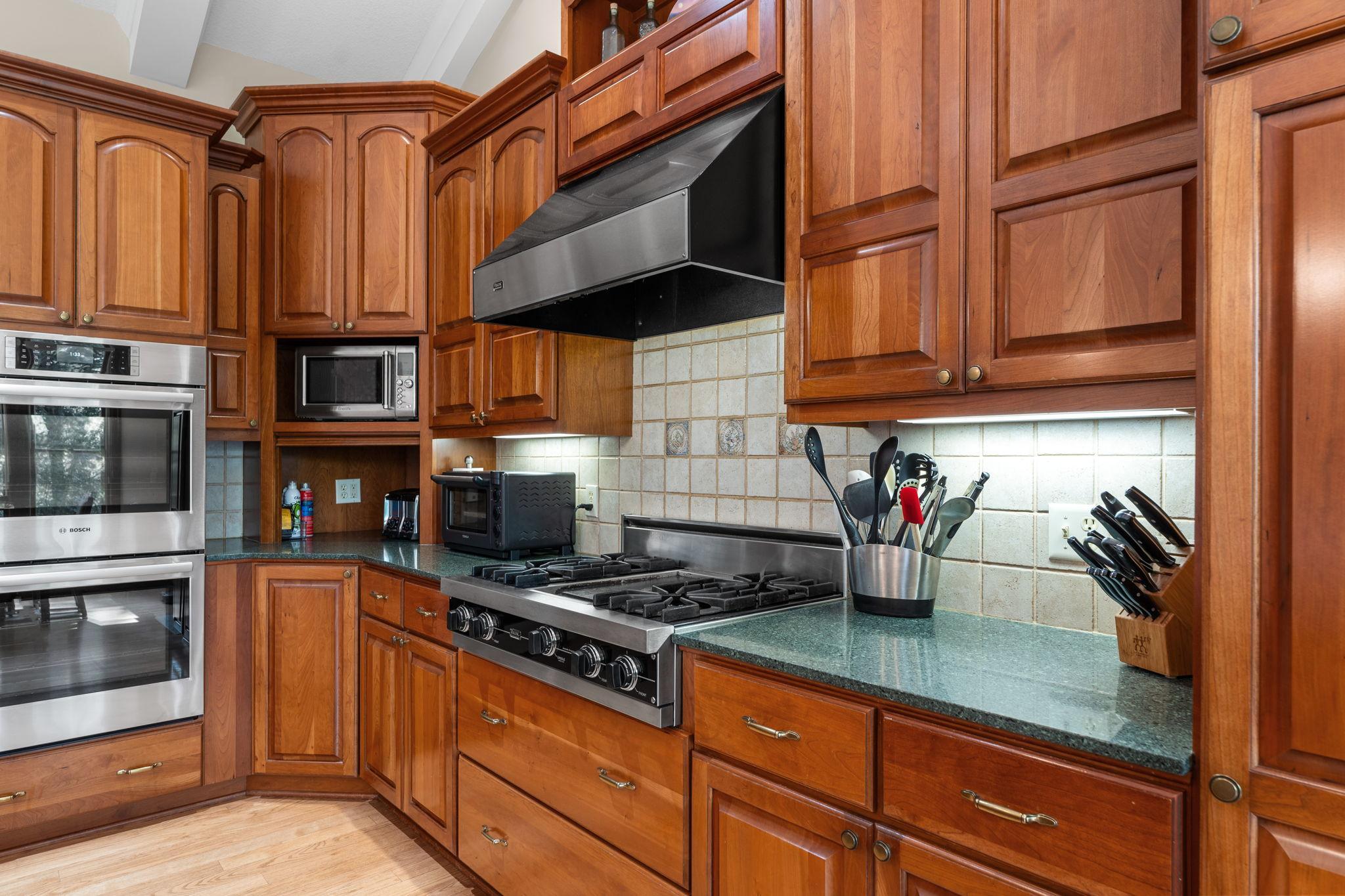 31-web-or-mls-8917 Joliet Ave N-216.jpg