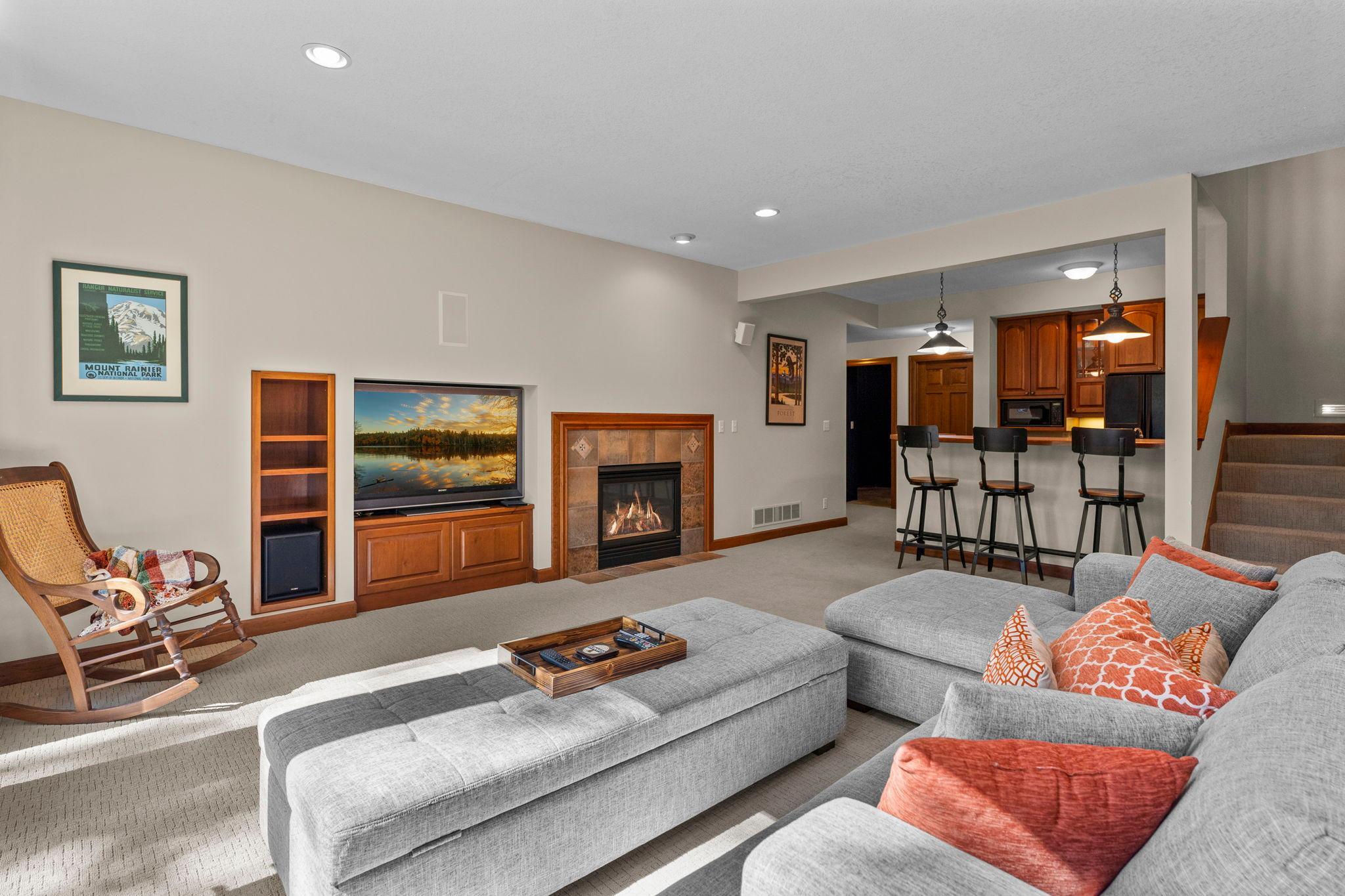 52-web-or-mls-8917 Joliet Ave N-293.jpg