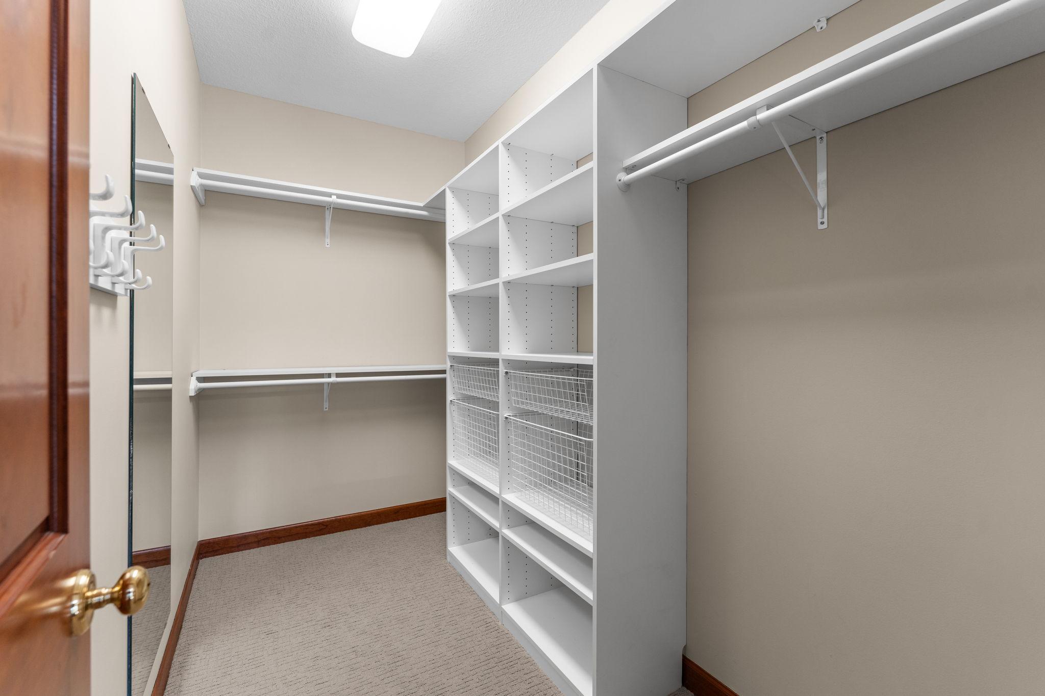 LL BR with walk in closet