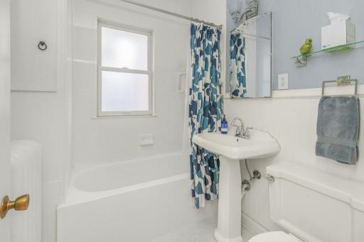 1740 Wellesley Avenue, Saint Paul, MN 55105