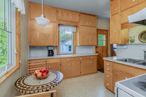 1740 Wellesley Avenue, Saint Paul, MN 55105