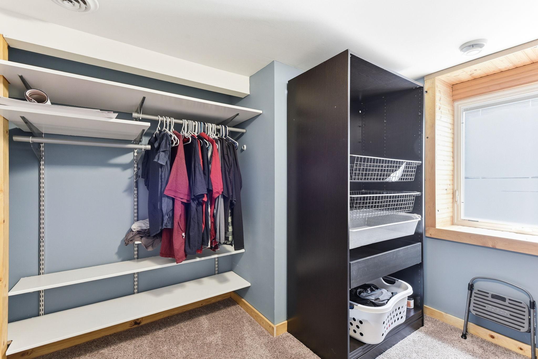 34-web-or-mls-1030-Kenneth-St-34.jpg