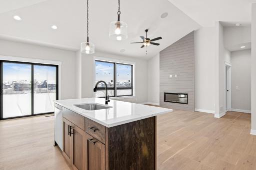 1589 Spruce Street, Farmington, MN 55024