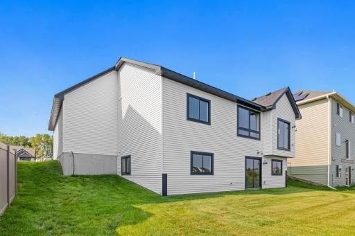 1589 Spruce Street, Farmington, MN 55024