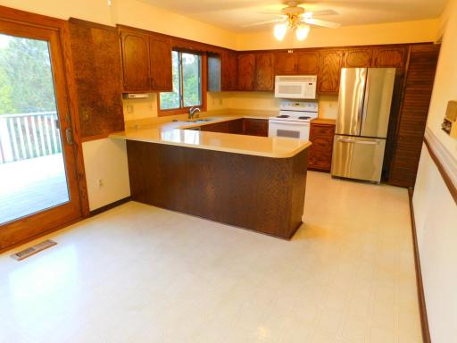 931 Dawn Avenue, Saint Paul, MN 55126