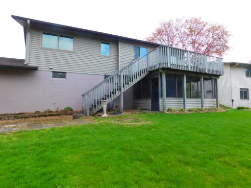 931 Dawn Avenue, Saint Paul, MN 55126