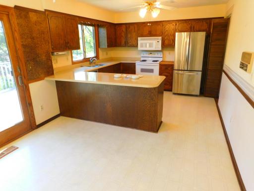 931 Dawn Avenue, Saint Paul, MN 55126