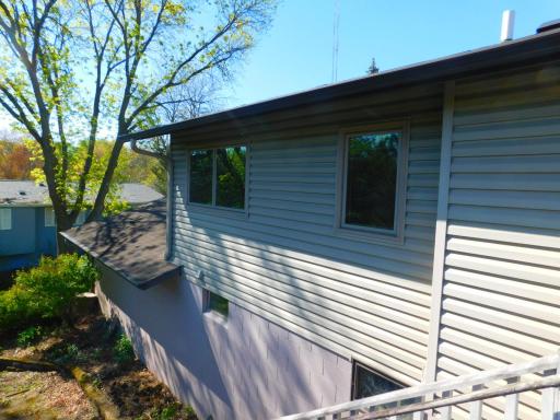 931 Dawn Avenue, Saint Paul, MN 55126