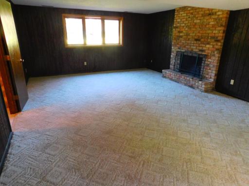 931 Dawn Avenue, Saint Paul, MN 55126