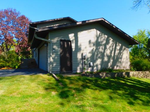 931 Dawn Avenue, Saint Paul, MN 55126