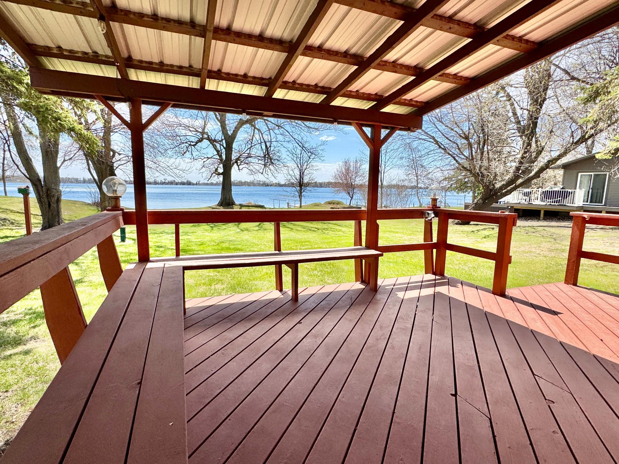 12-Covered deck.jpg
