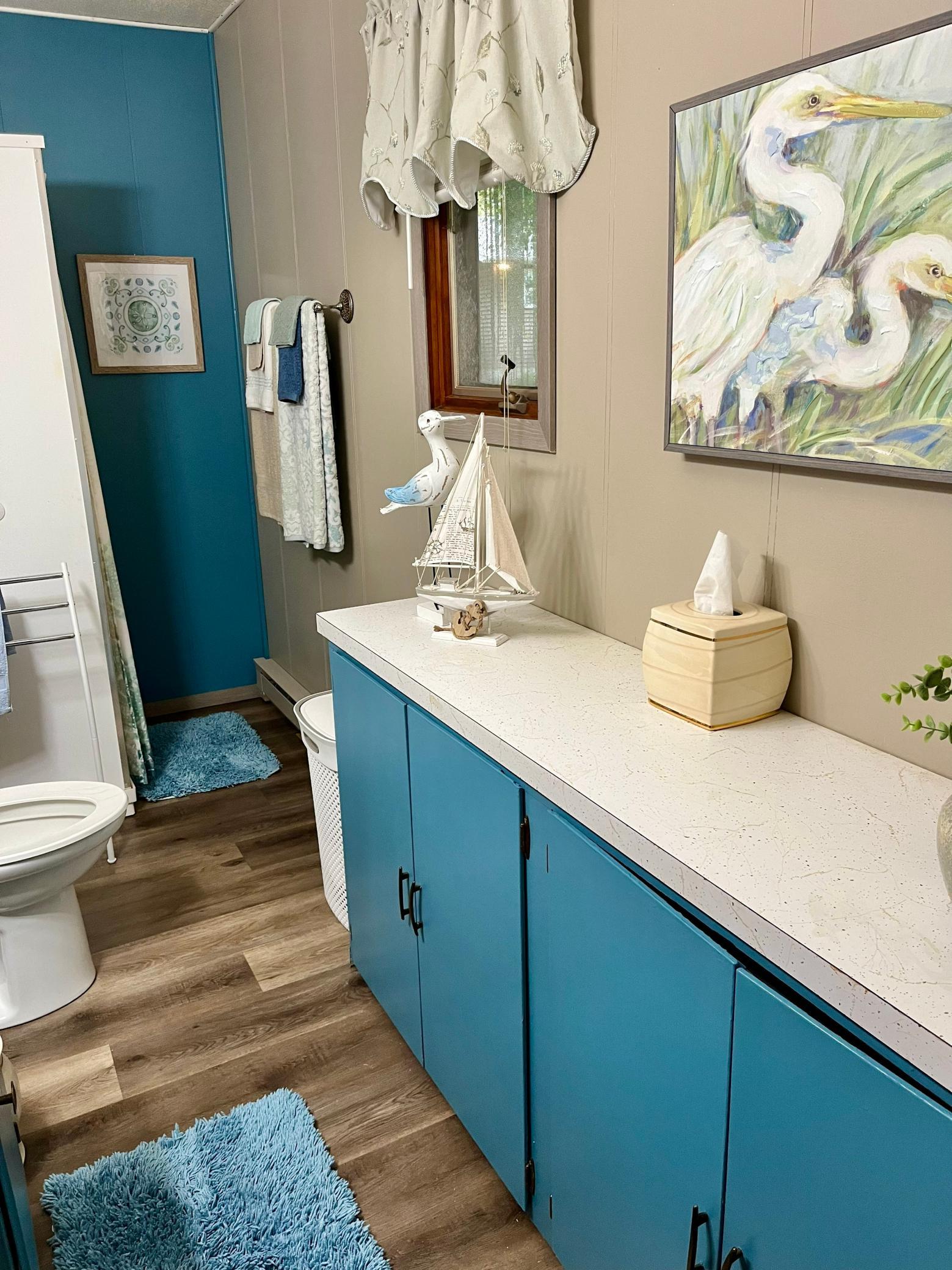 19-Bathroom with shower.jpg