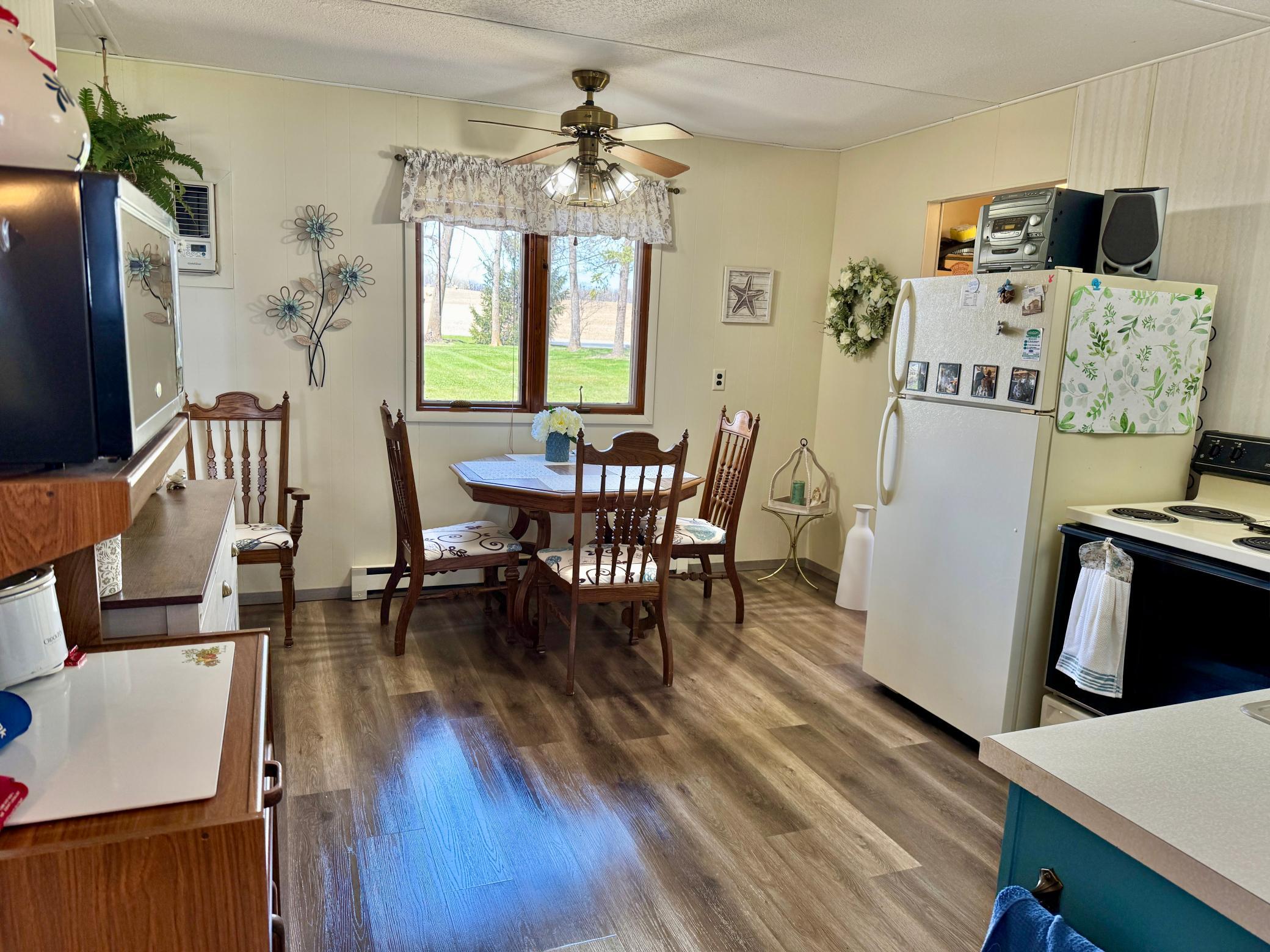 13-Kitchen
