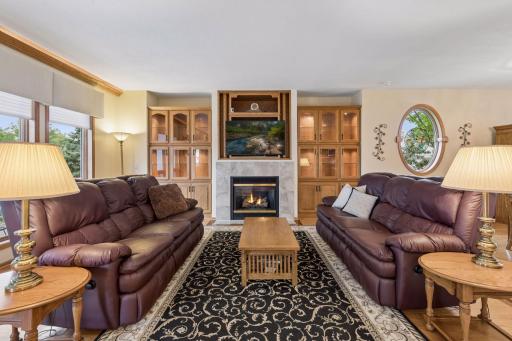 Warm and cozy living room to gather and enjoy.