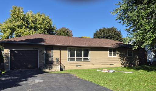 1888 Gilmore Avenue, Winona, MN 55987