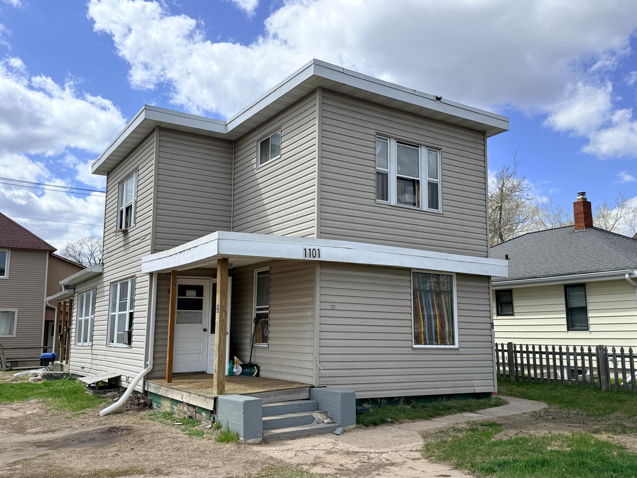 1101 Bemidji Avenue Triplex