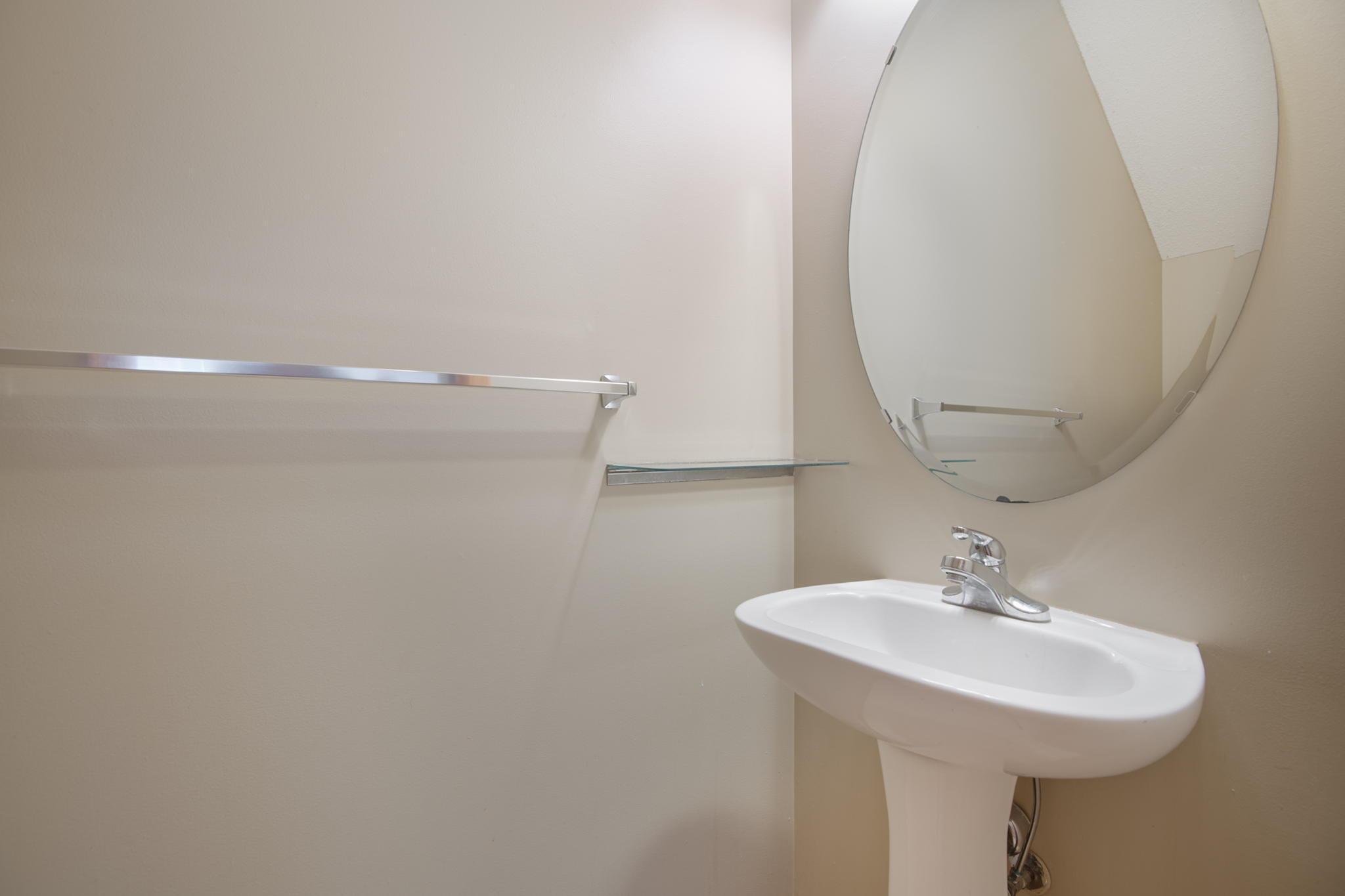 7-web-or-mls-2375 119th Cir NE07.jpg