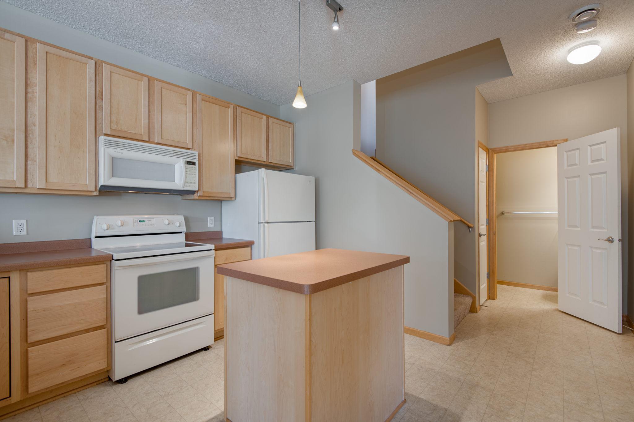 4-web-or-mls-2375 119th Cir NE04.jpg