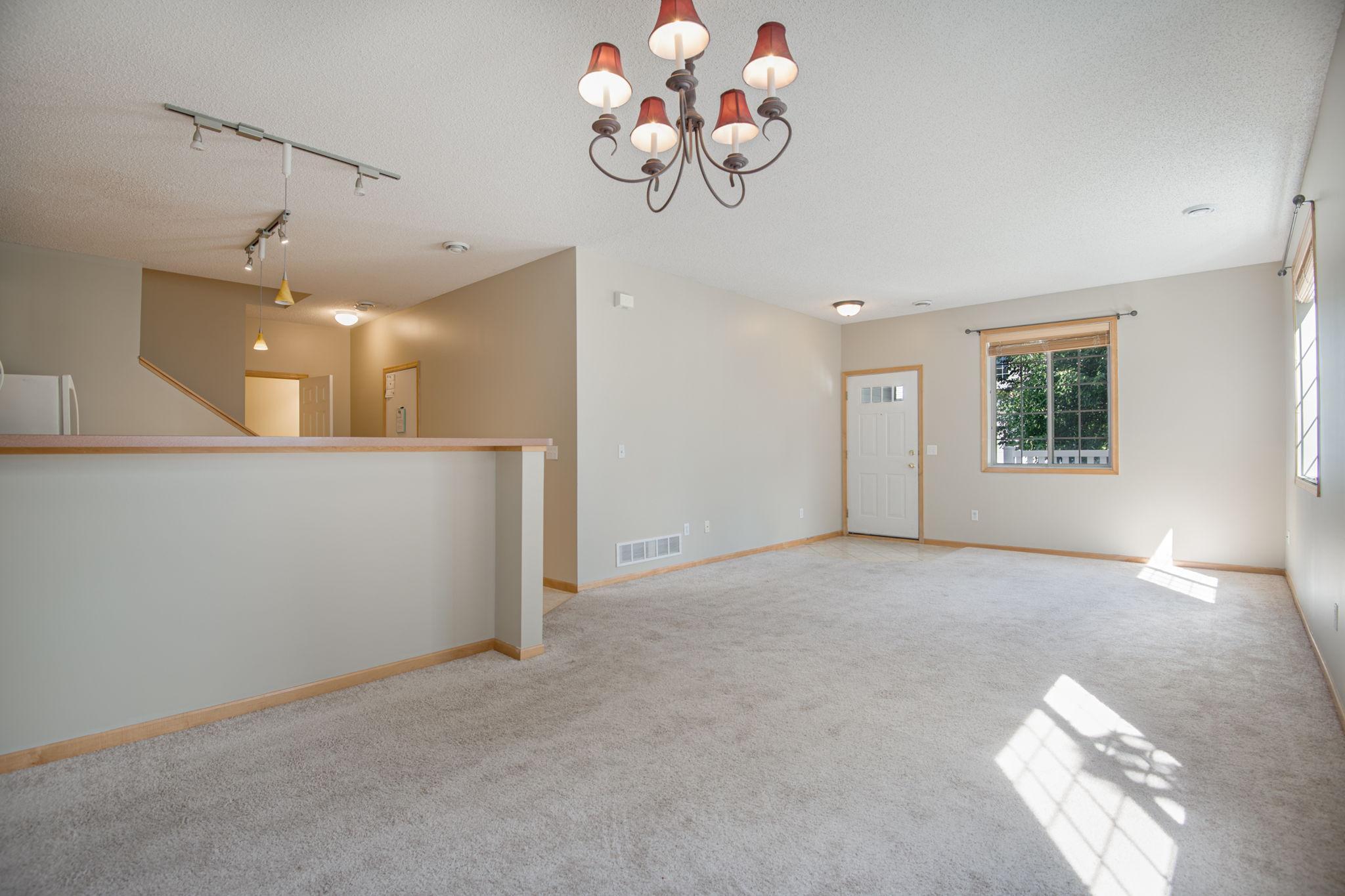 3-web-or-mls-2375 119th Cir NE03.jpg