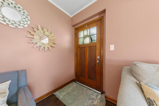 830 Mcknight Road N, Saint Paul, MN 55119