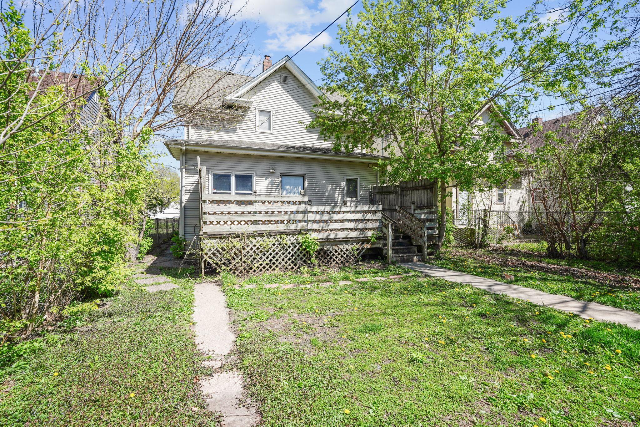 7-web-or-mls-1325 N Newton-7.jpg