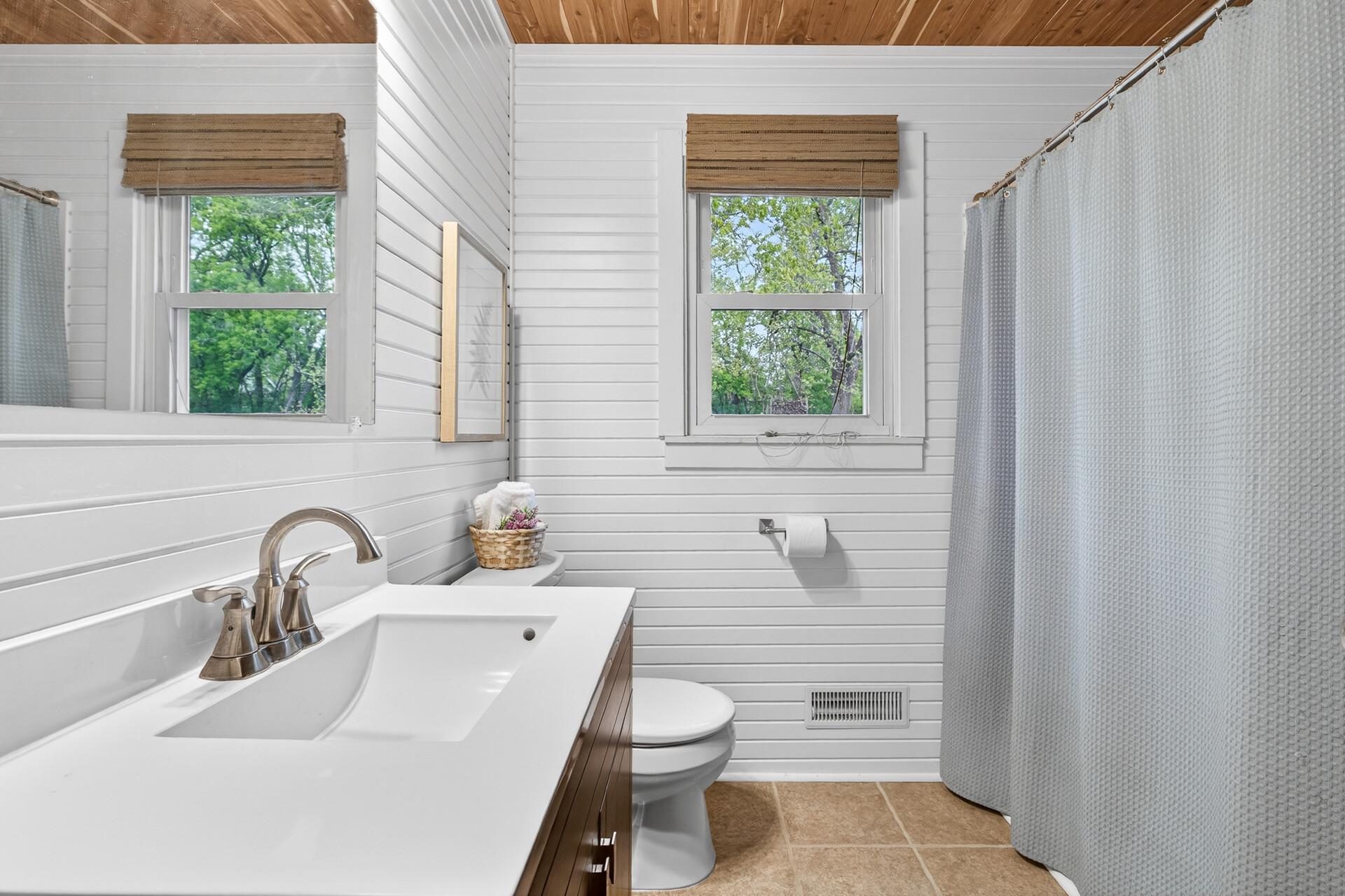 Updated Upper Bath!