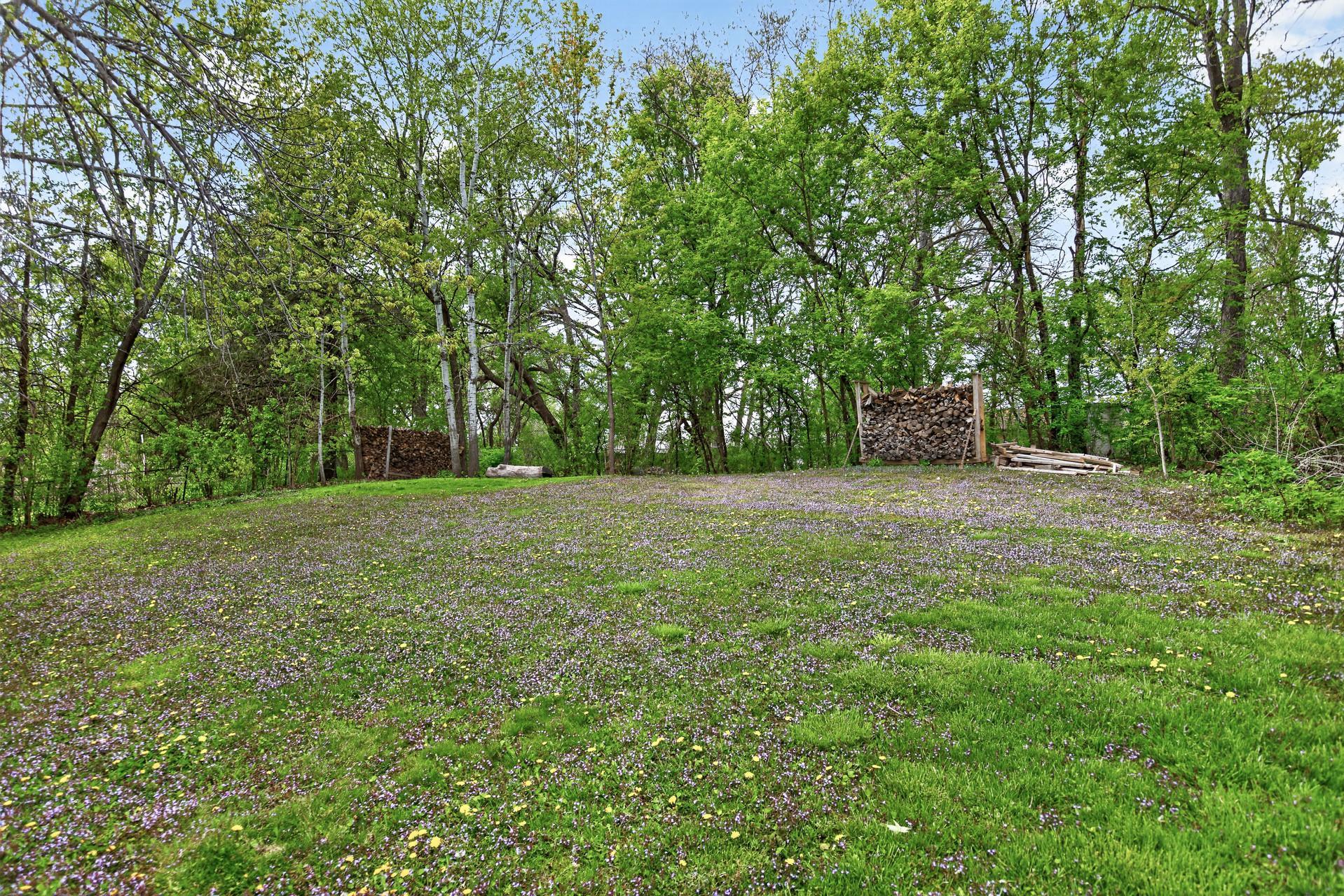 1/2 acre lot! Huge private backyard!