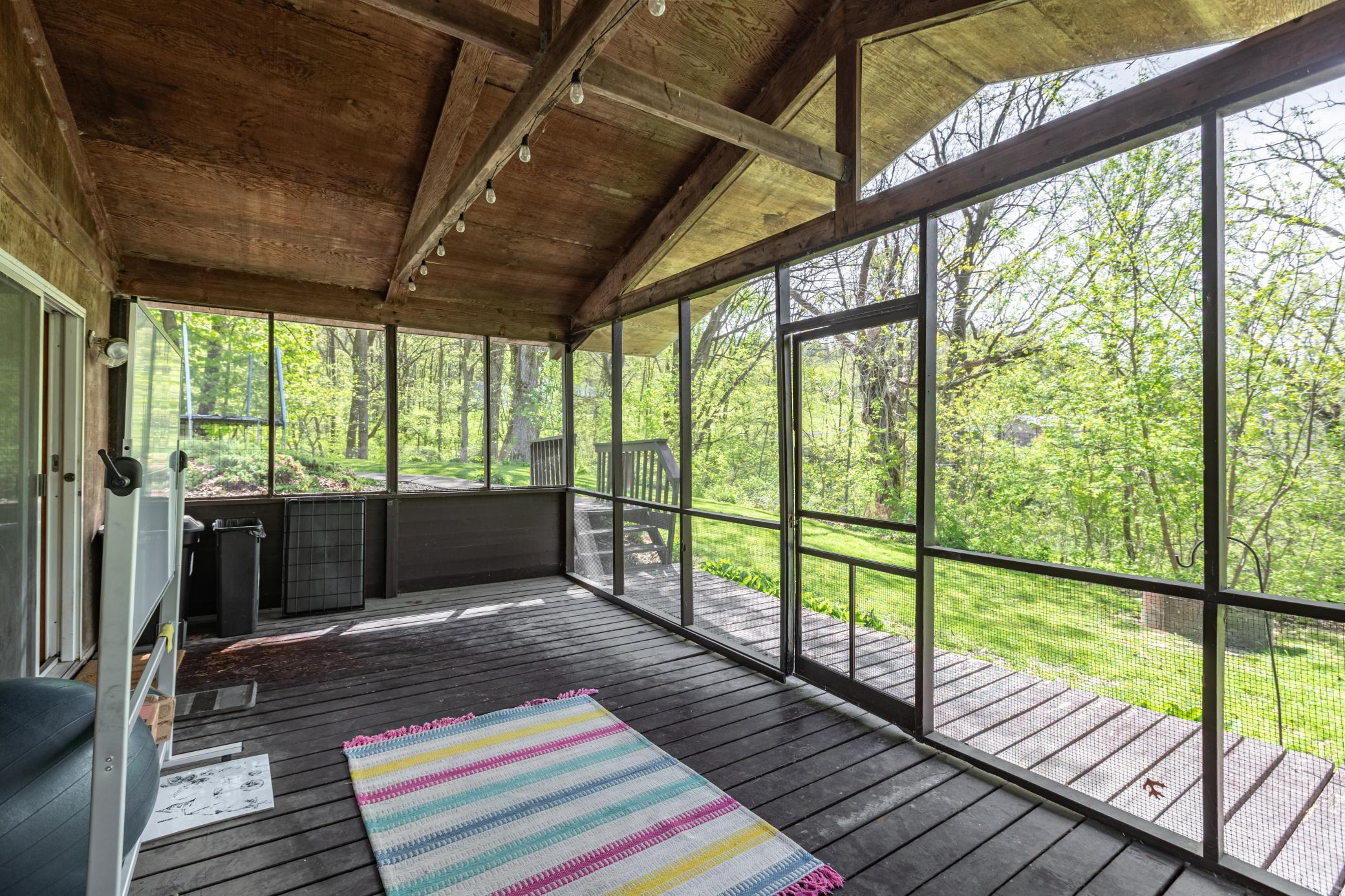 Screened-in porch with outside access