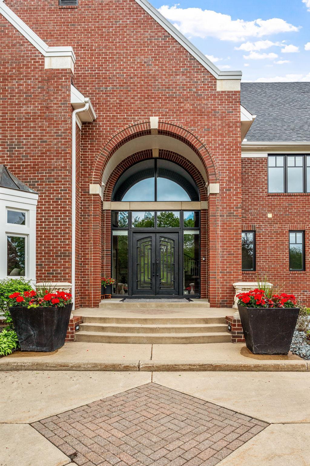 9-web-or-mls-3554 Fairway Ct-9.jpg