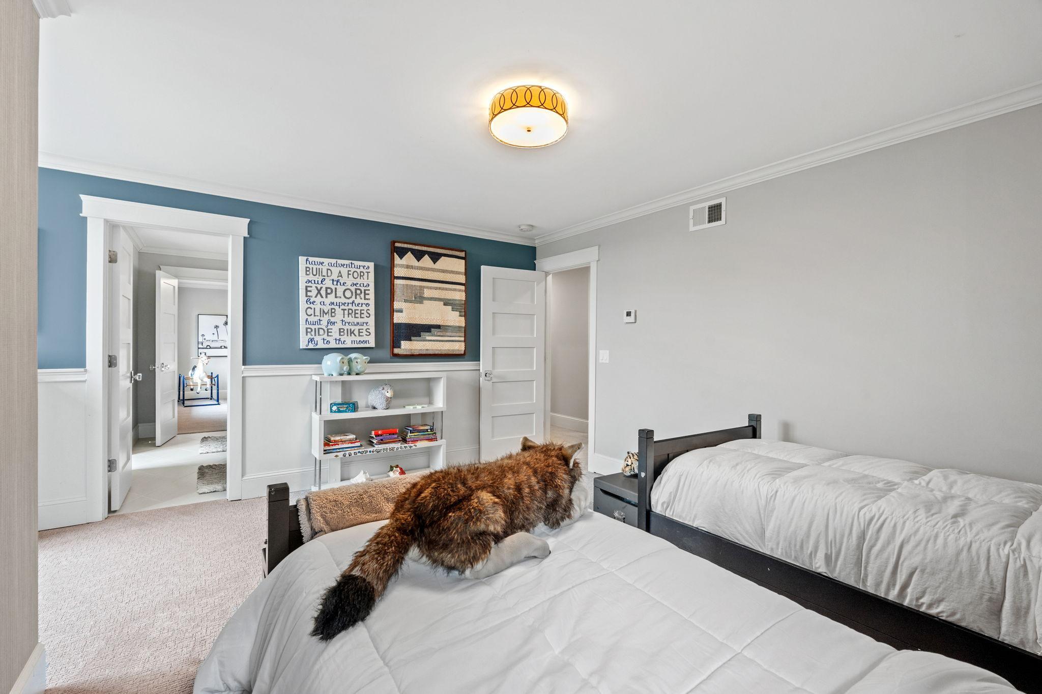 136-web-or-mls-3554 Fairway Ct-136.jpg