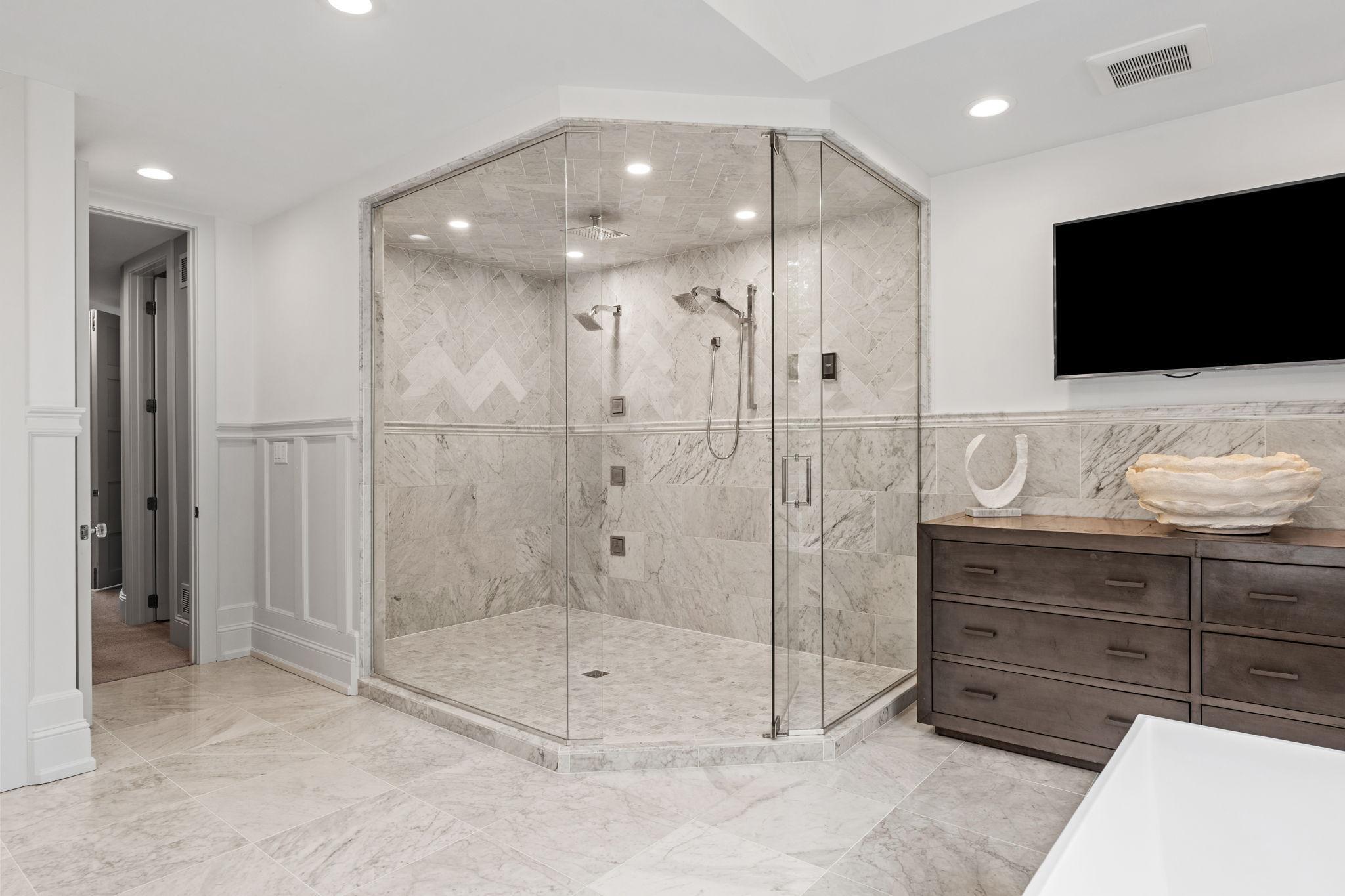 130-web-or-mls-3554 Fairway Ct-130.jpg