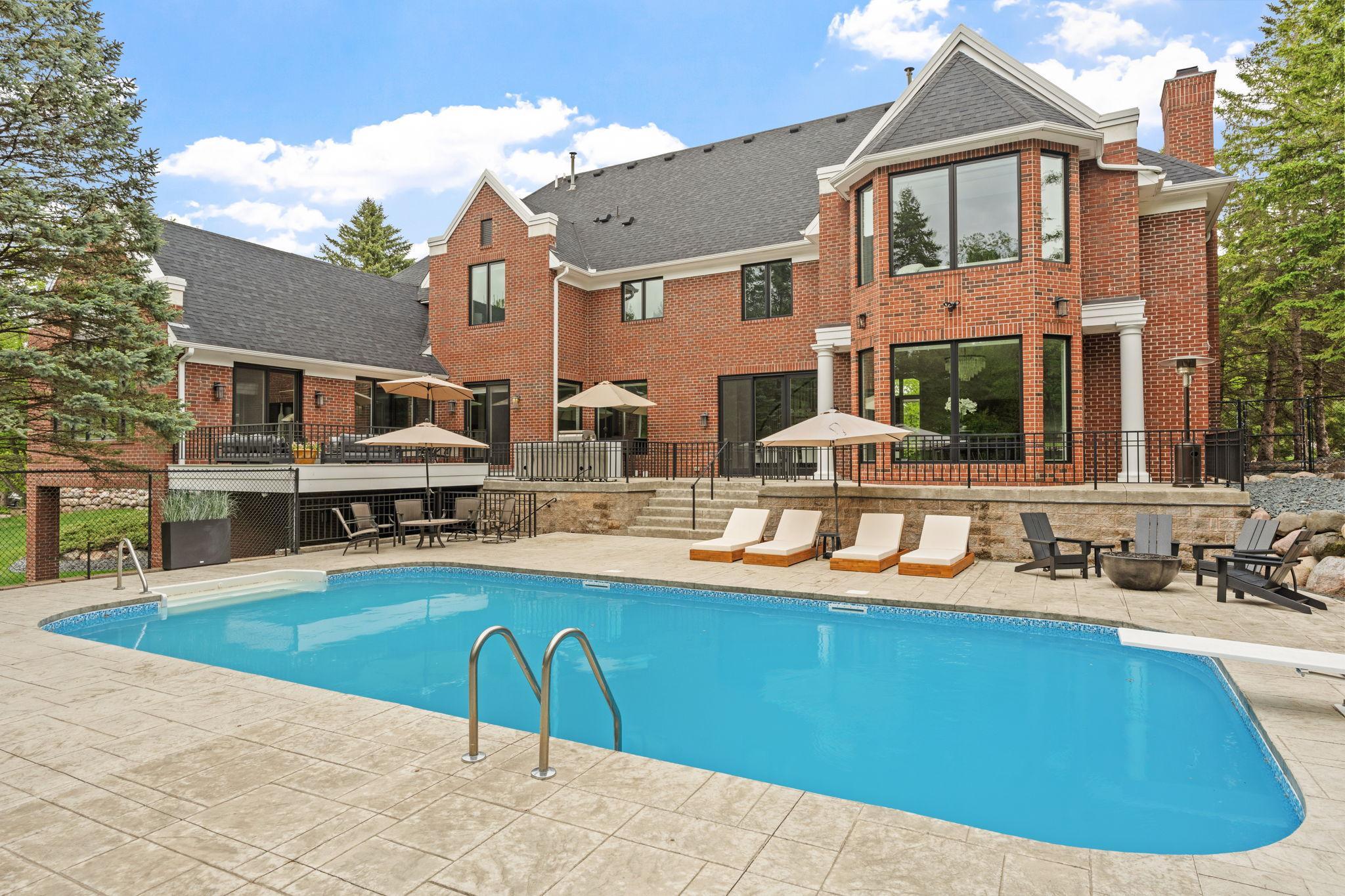 25-web-or-mls-3554 Fairway Ct-25.jpg