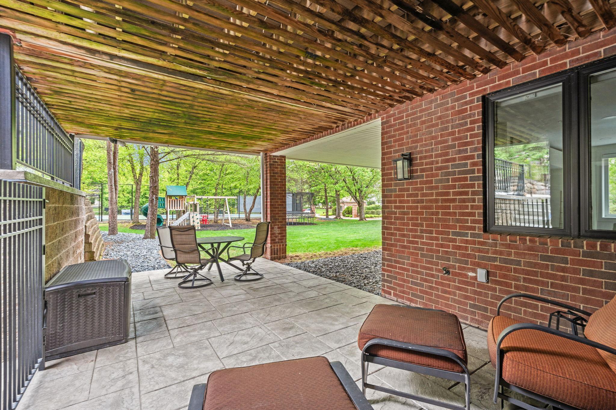 29-web-or-mls-3554 Fairway Ct-29.jpg