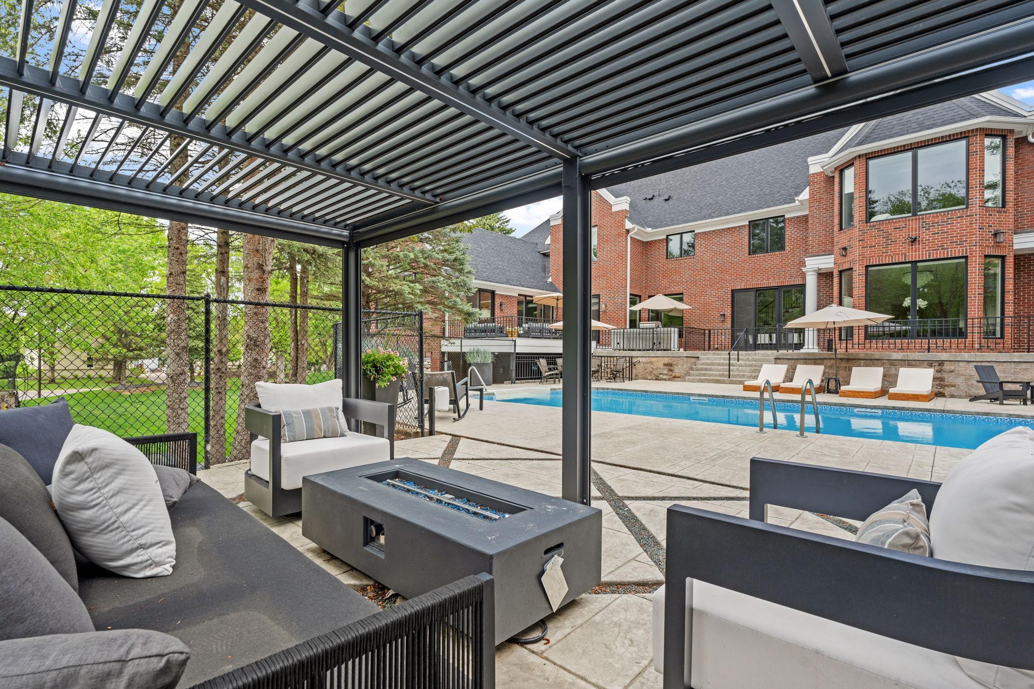 23-web-or-mls-3554 Fairway Ct-23.jpg