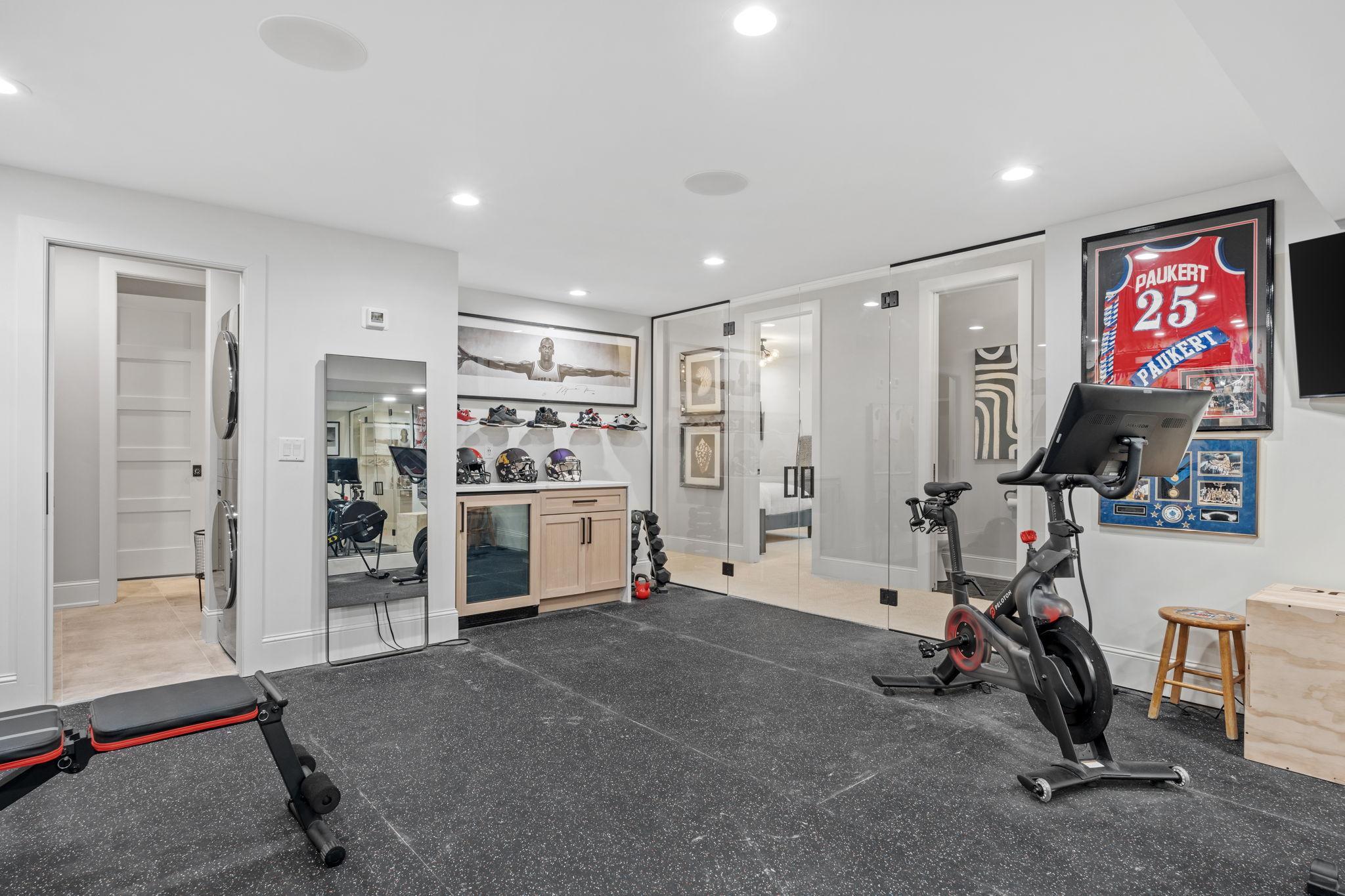 193-web-or-mls-3554 Fairway Ct-193.jpg