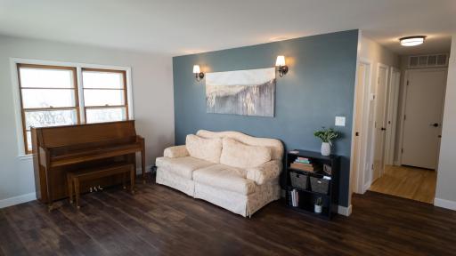 206 S Whitney Street, Marshall, MN 56258