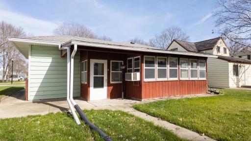 206 S Whitney Street, Marshall, MN 56258