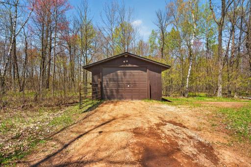 32710 Kettle River Road, Hinckley, MN 55037