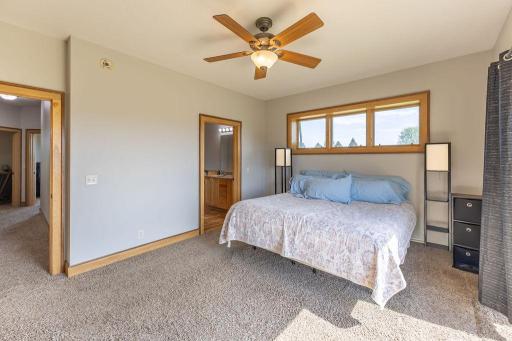 S3565 Rooster Ridge Lane, Fountain City, WI 54629