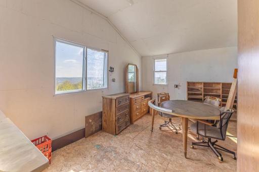 S3565 Rooster Ridge Lane, Fountain City, WI 54629
