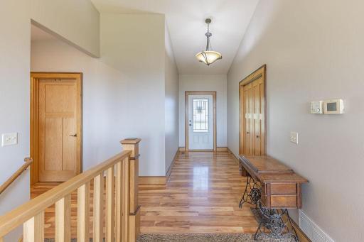 S3565 Rooster Ridge Lane, Fountain City, WI 54629