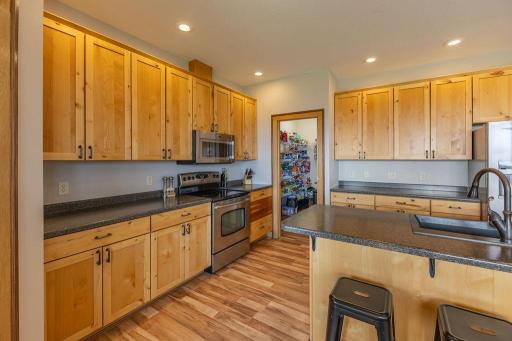S3565 Rooster Ridge Lane, Fountain City, WI 54629