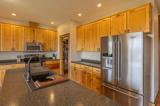 S3565 Rooster Ridge Lane, Fountain City, WI 54629