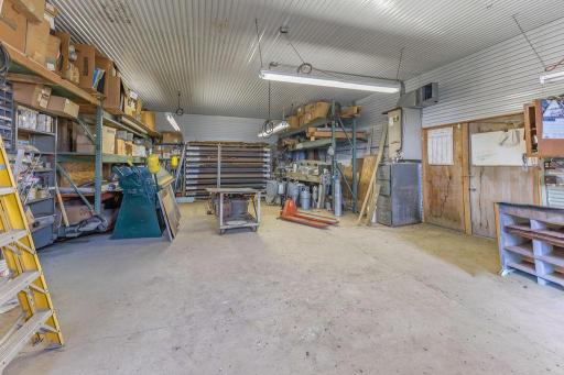 S3565 Rooster Ridge Lane, Fountain City, WI 54629