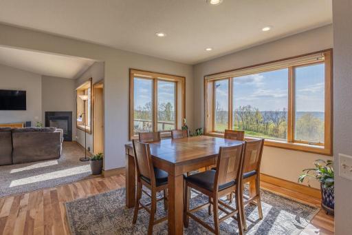 S3565 Rooster Ridge Lane, Fountain City, WI 54629