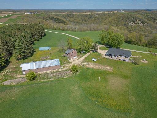 S3565 Rooster Ridge Lane, Fountain City, WI 54629