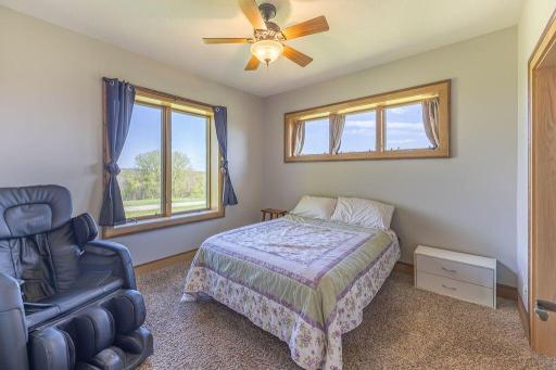 S3565 Rooster Ridge Lane, Fountain City, WI 54629